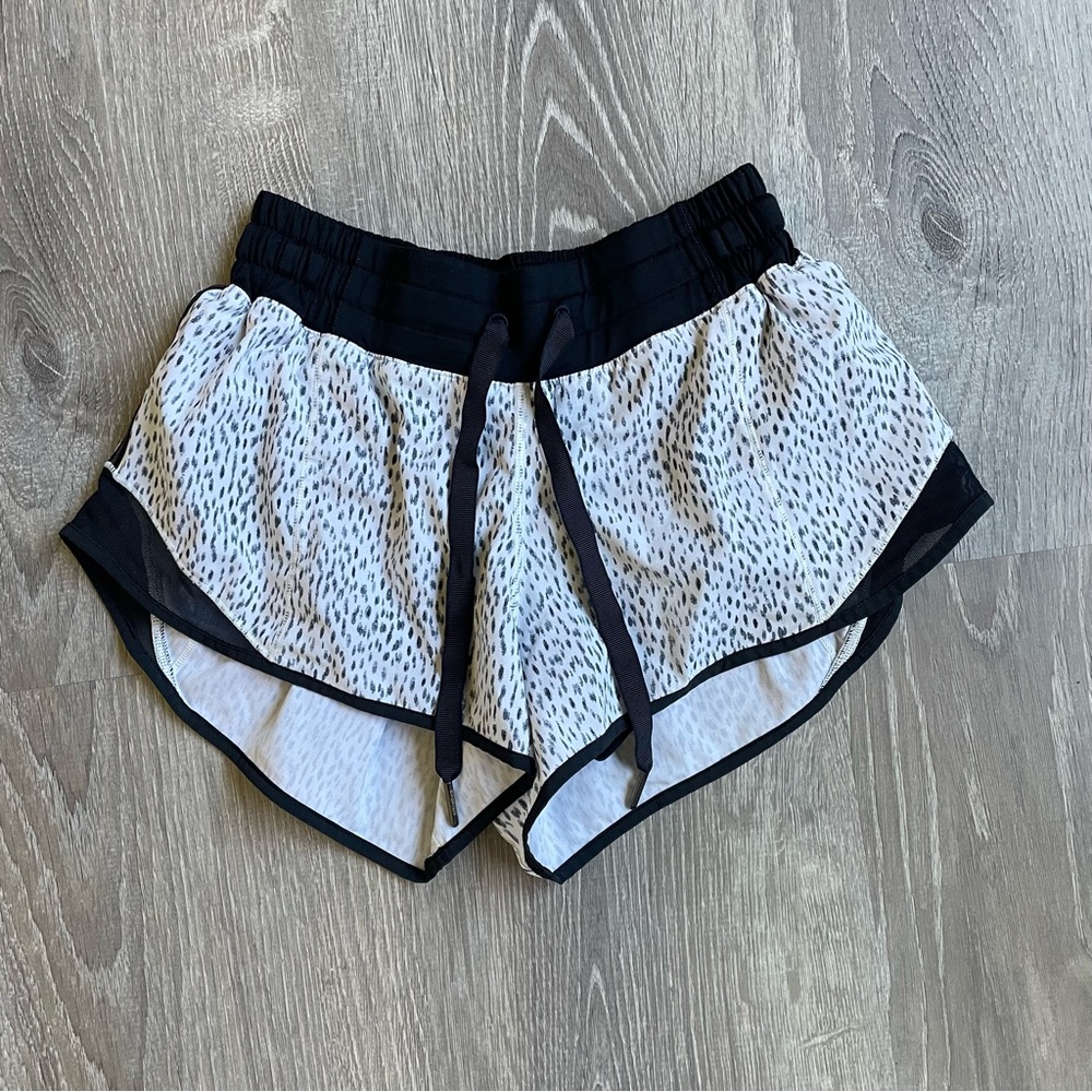 Lululemon Hotty Hot Shorts